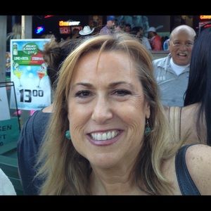 Meet your Posher, Pam